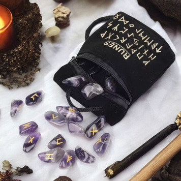 Amethyst Rune Set &ldquo;Scandinavian Magic&rdquo;