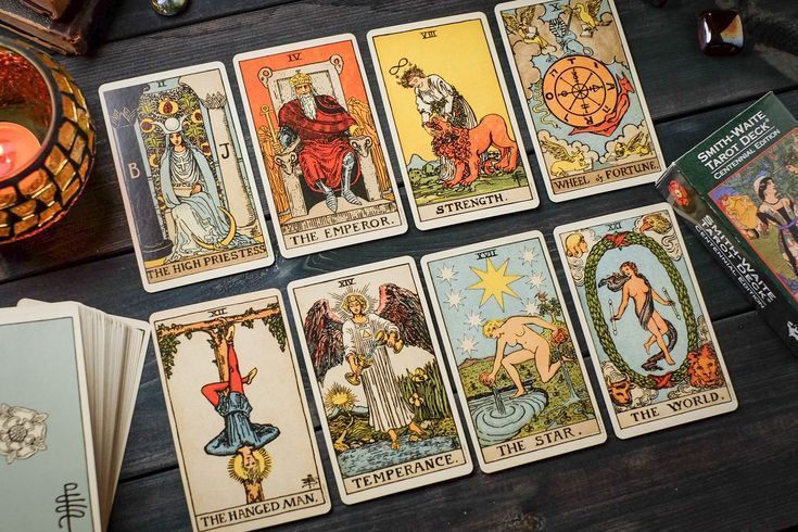 Smith-Waite Centennial Tarot Deck