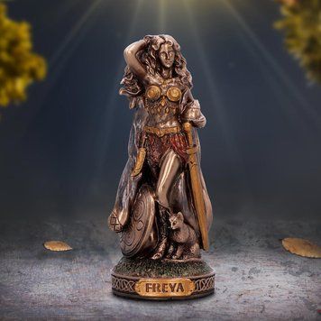 Mini figure "Freya"