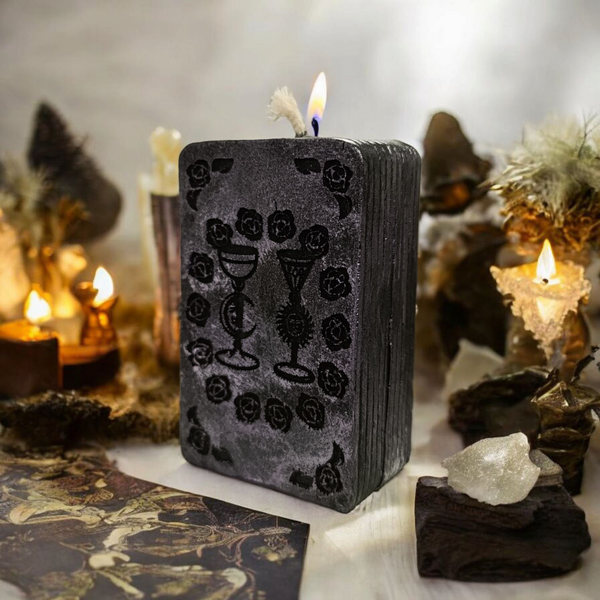 Tarot Arcana Candle &ldquo;Queen of Cups&rdquo;