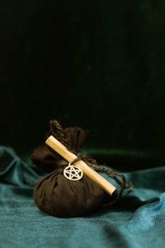 Witch Bag "Knot-Protector"