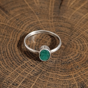 Серебряное кольцо с изумрудом "Счастье Ведьмы" 17,5 г 08766 фото