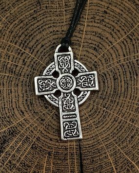 Amulet &ldquo;Celtic Cross&rdquo; silver-plated