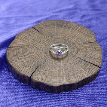 &ldquo;Silver Ring &lsquo;Whisper of Crystals&rsquo; with Amethyst