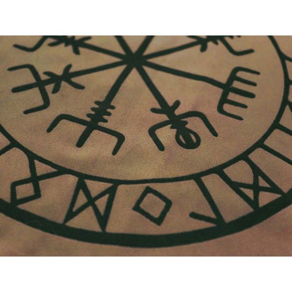 Altar cloth "Helm of Awe in the Runic Circle" brown